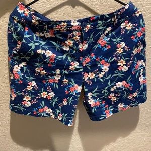 Women’s floral shorts